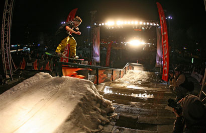 -.-Burn rail show-.-