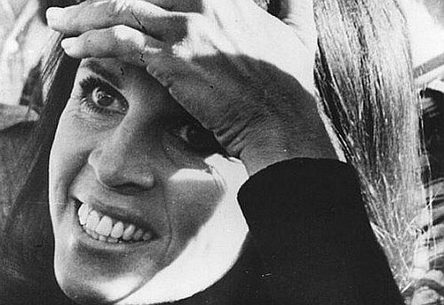 -.--.-claudine longet